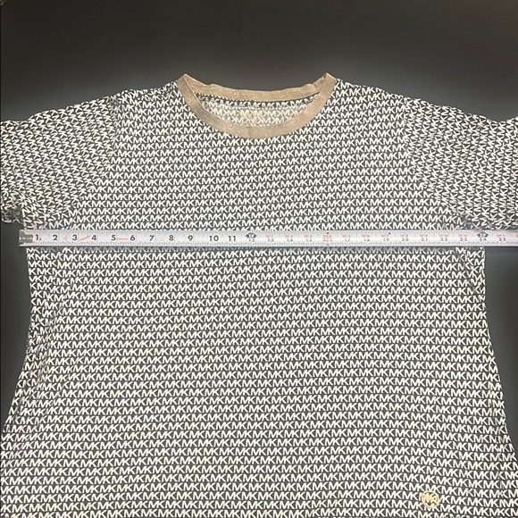 Michael Kors Black and White Women's Top with Gold Collar, Plus 2X - Picture 5 of 7